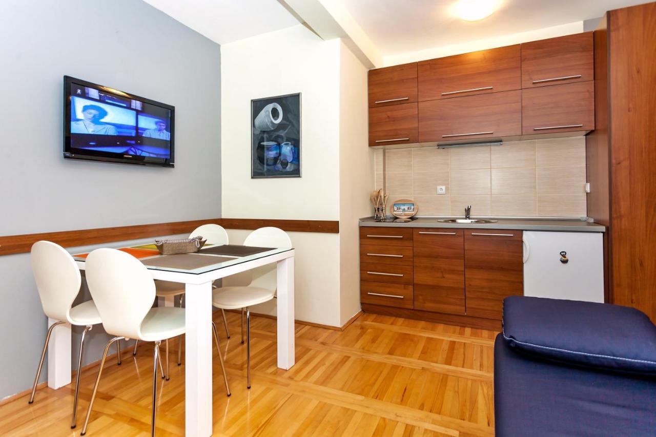Apartamento Hostgost At Kraljevi Cardaci Kopaonik Exterior foto