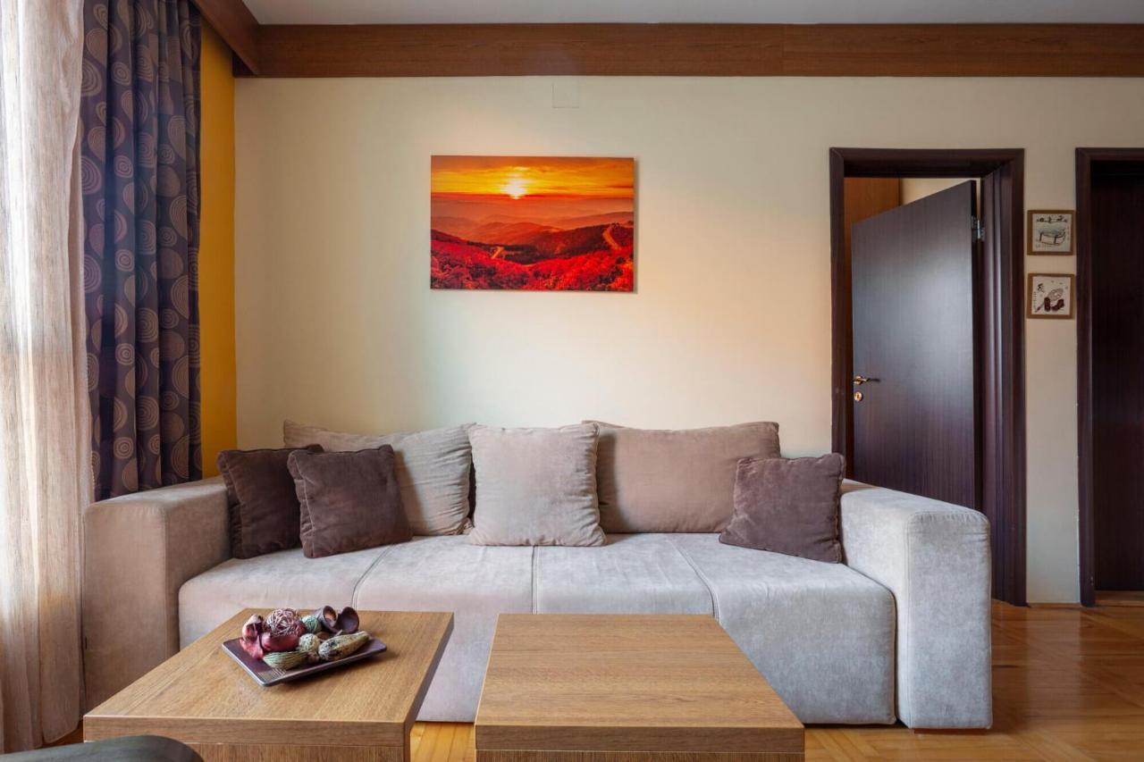 Apartamento Hostgost At Kraljevi Cardaci Kopaonik Exterior foto